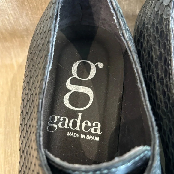 GADEA Sz 36 Croc and  Patent Leather Lace Up Pointy Academia Vibe Oxfords Shoes - Picture 3 of 10